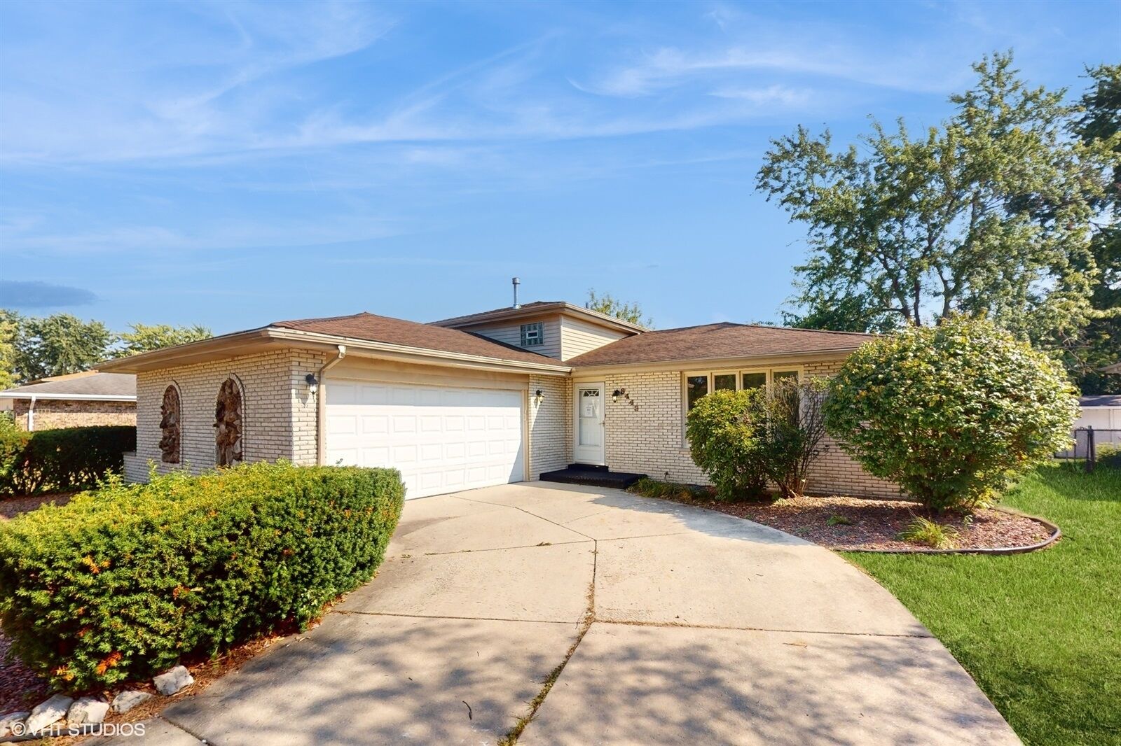 Property Photo: 8443 165th Place IL 60487