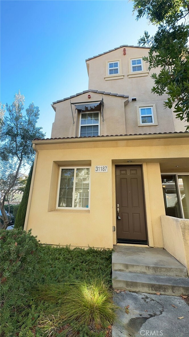 Property Photo:  31187 Black Maple  CA 92592 