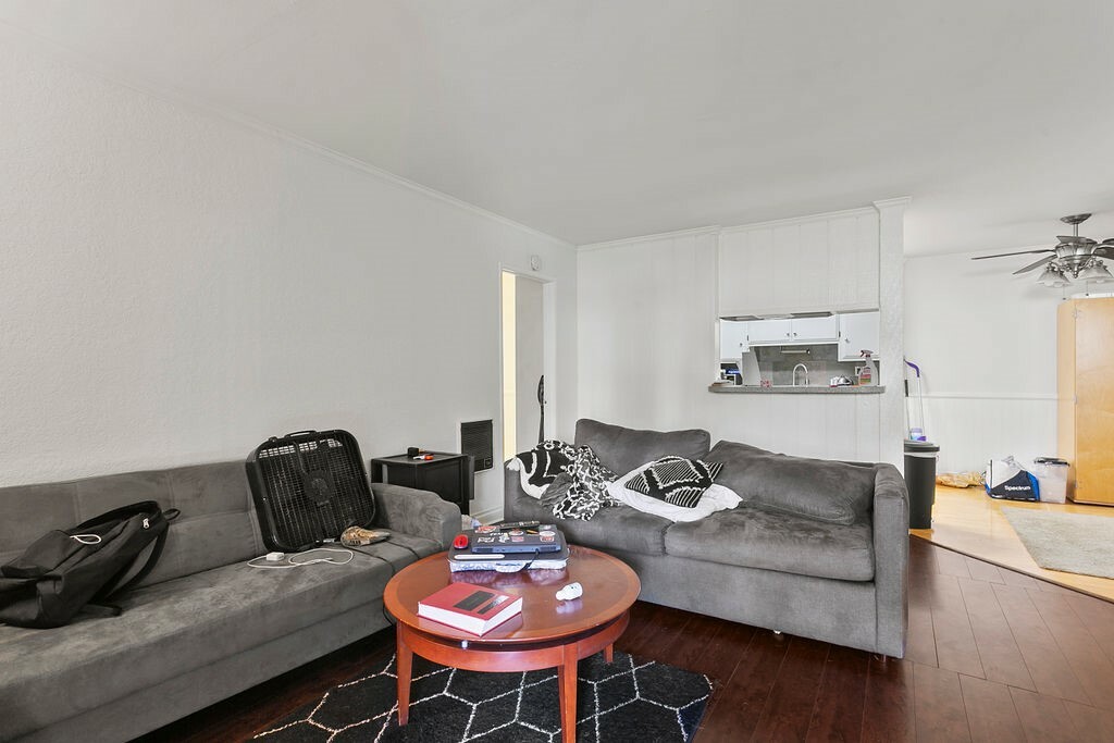 Property Photo:  1030 W Macarthur Boulevard 93  CA 92707 