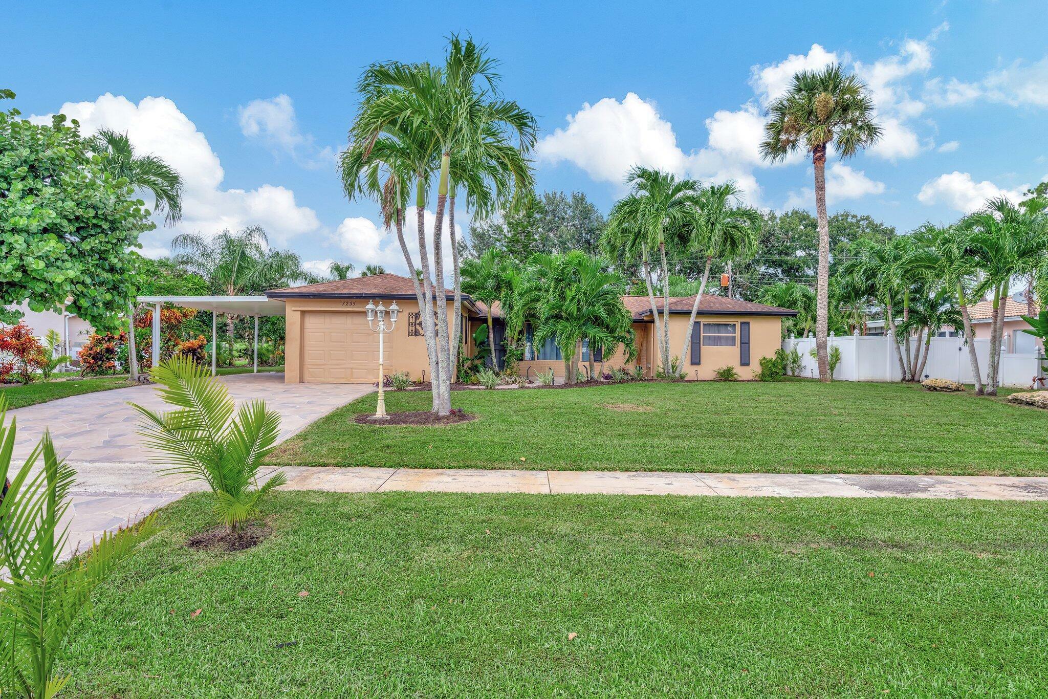 Property Photo:  7235 St Andrews Road  FL 33467 