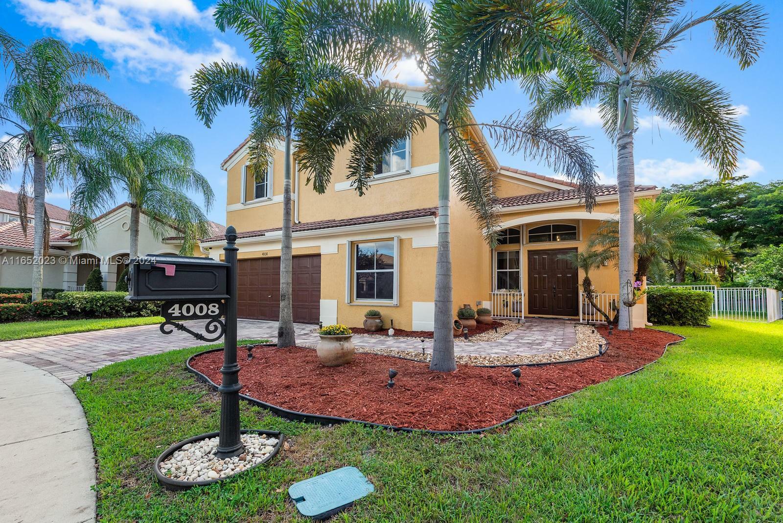 Property Photo:  4008 Staghorn Ln  FL 33331 