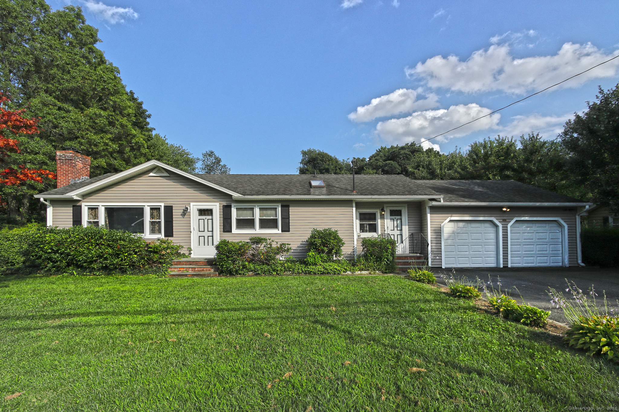 Property Photo:  386 West Rutland Road  CT 06461 