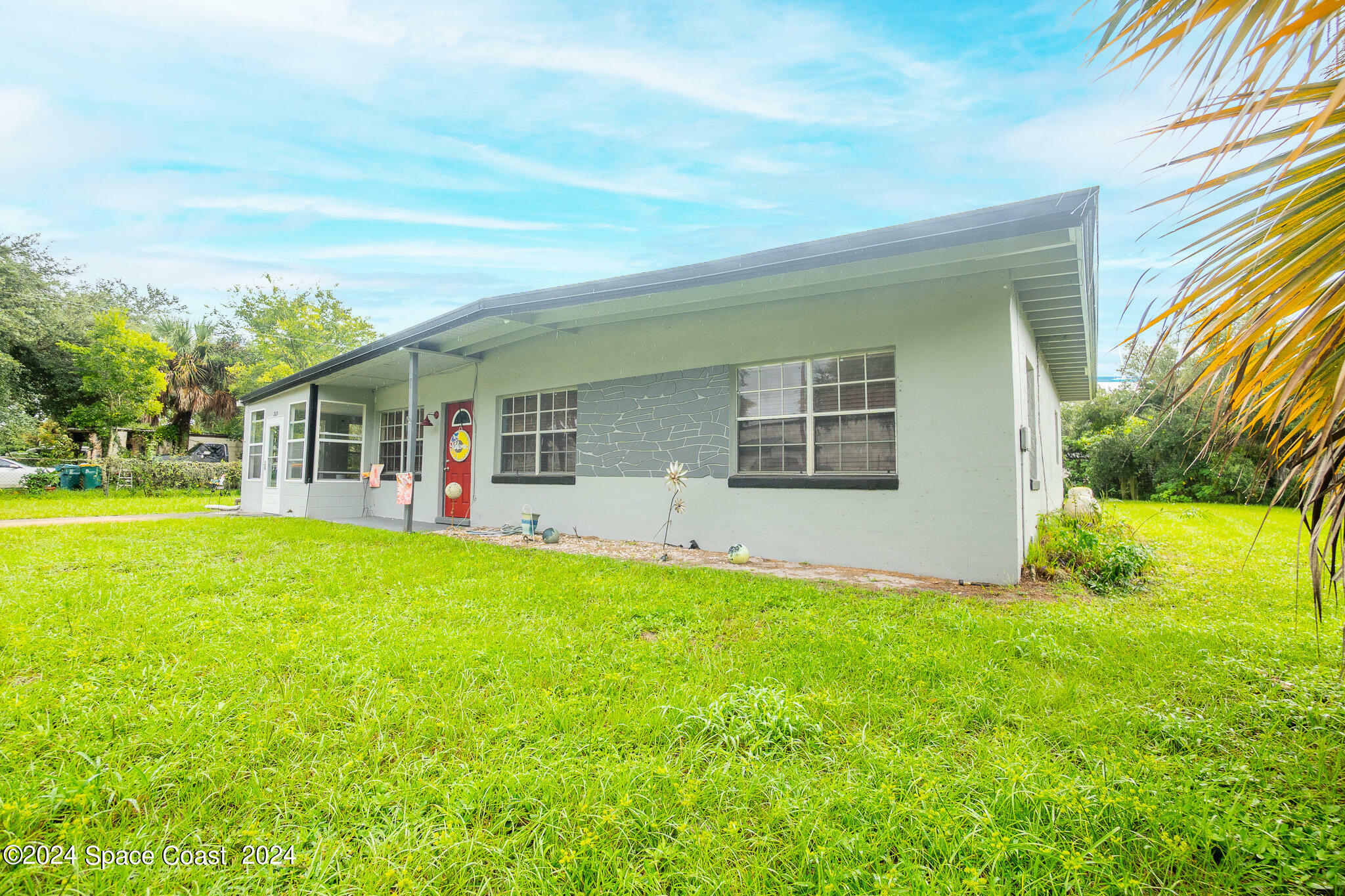 Property Photo:  2828 Econ Avenue  FL 32754 