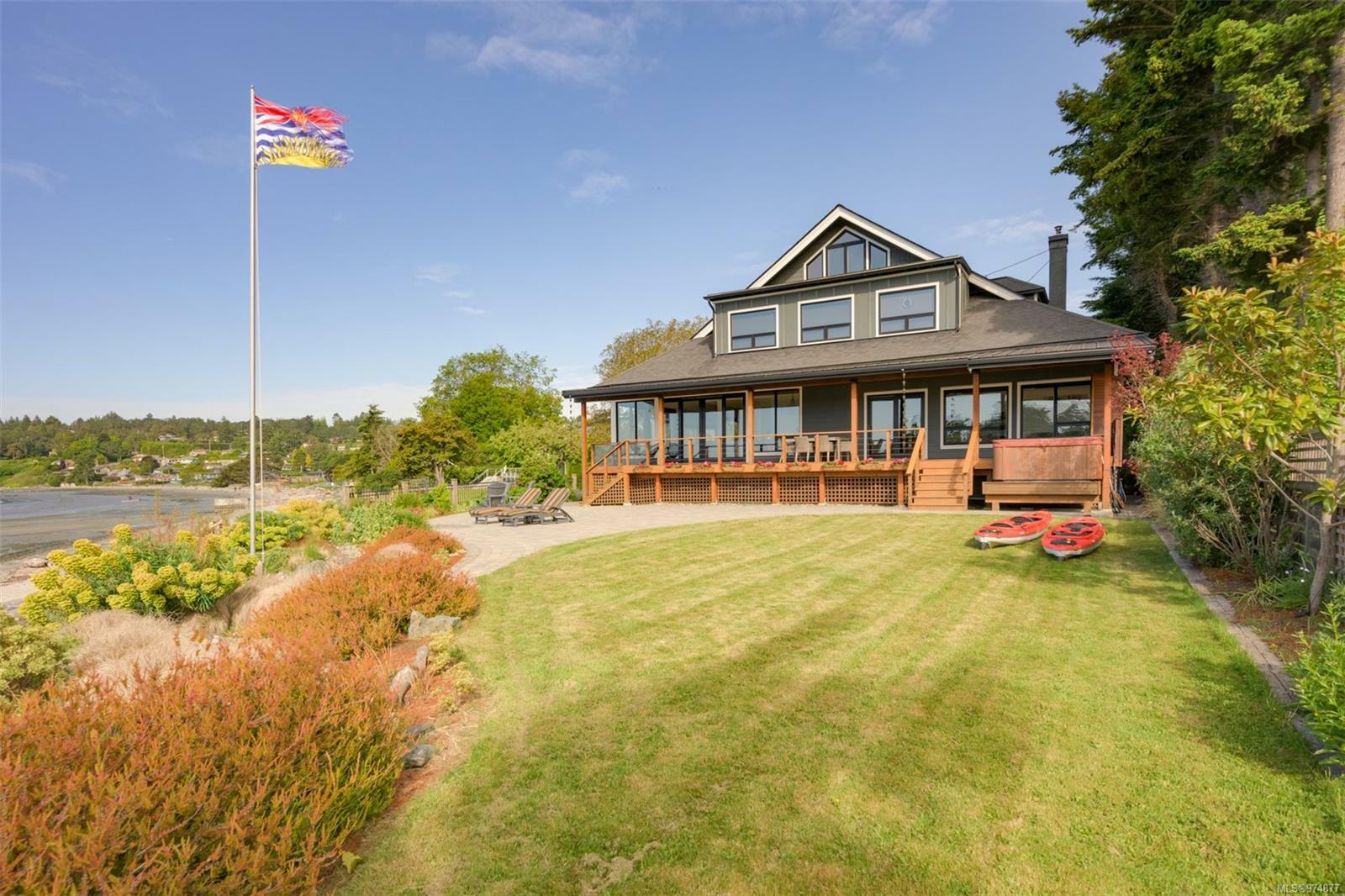 Property Photo:  3905A Cadboro Bay Rd  BC V8N 4G3 