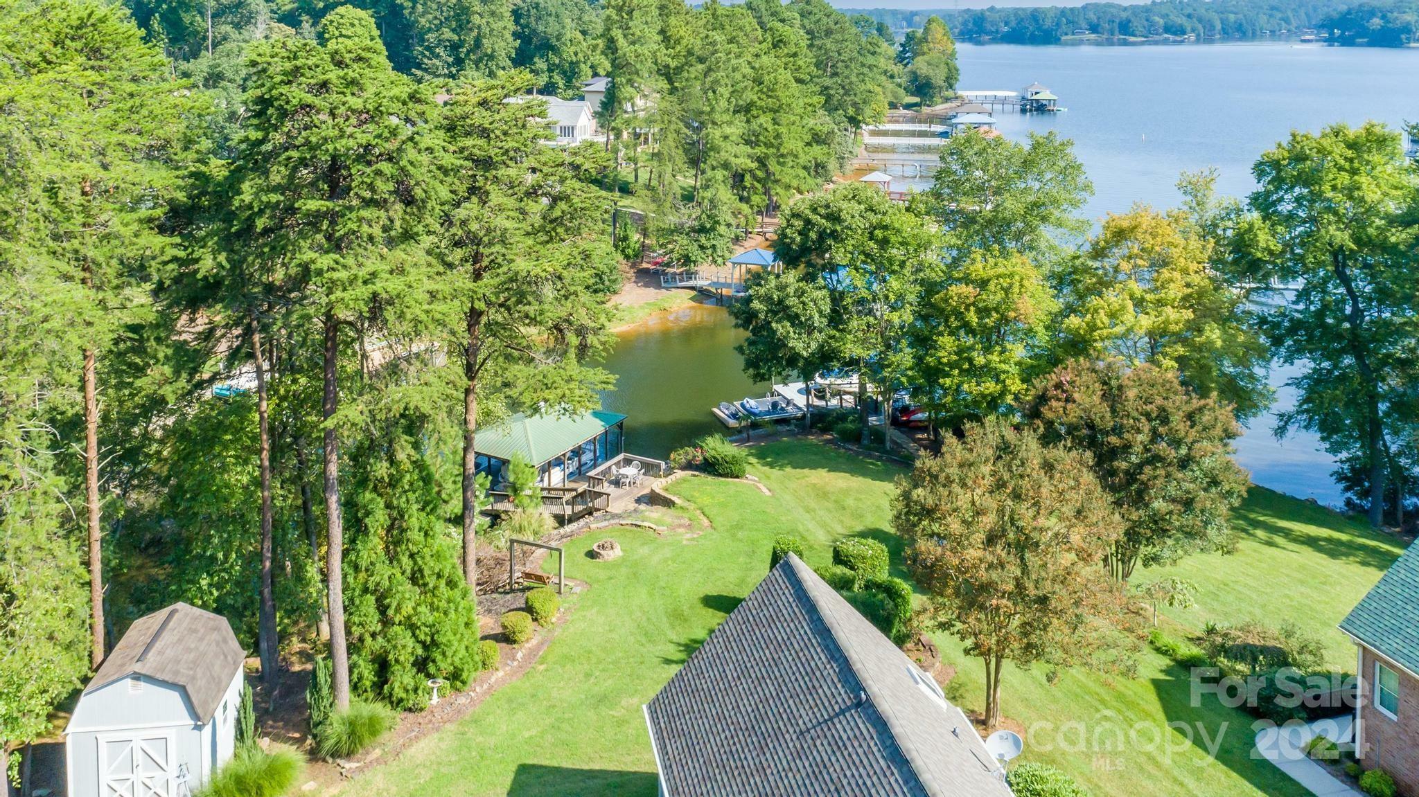 Property Photo:  9372 Island Point Road  NC 28673 