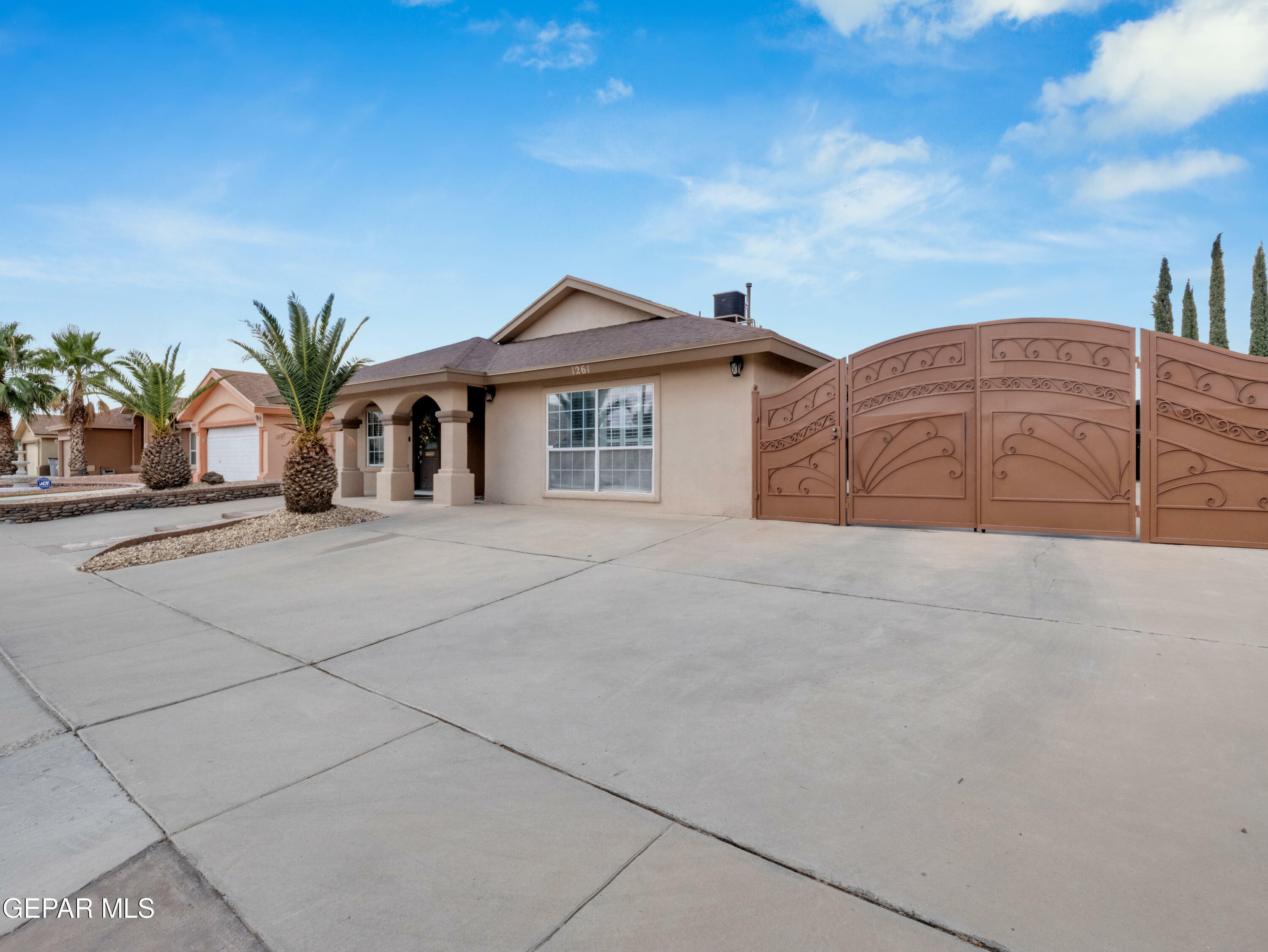 Property Photo:  1261 Olga Mapula Drive  TX 79936 