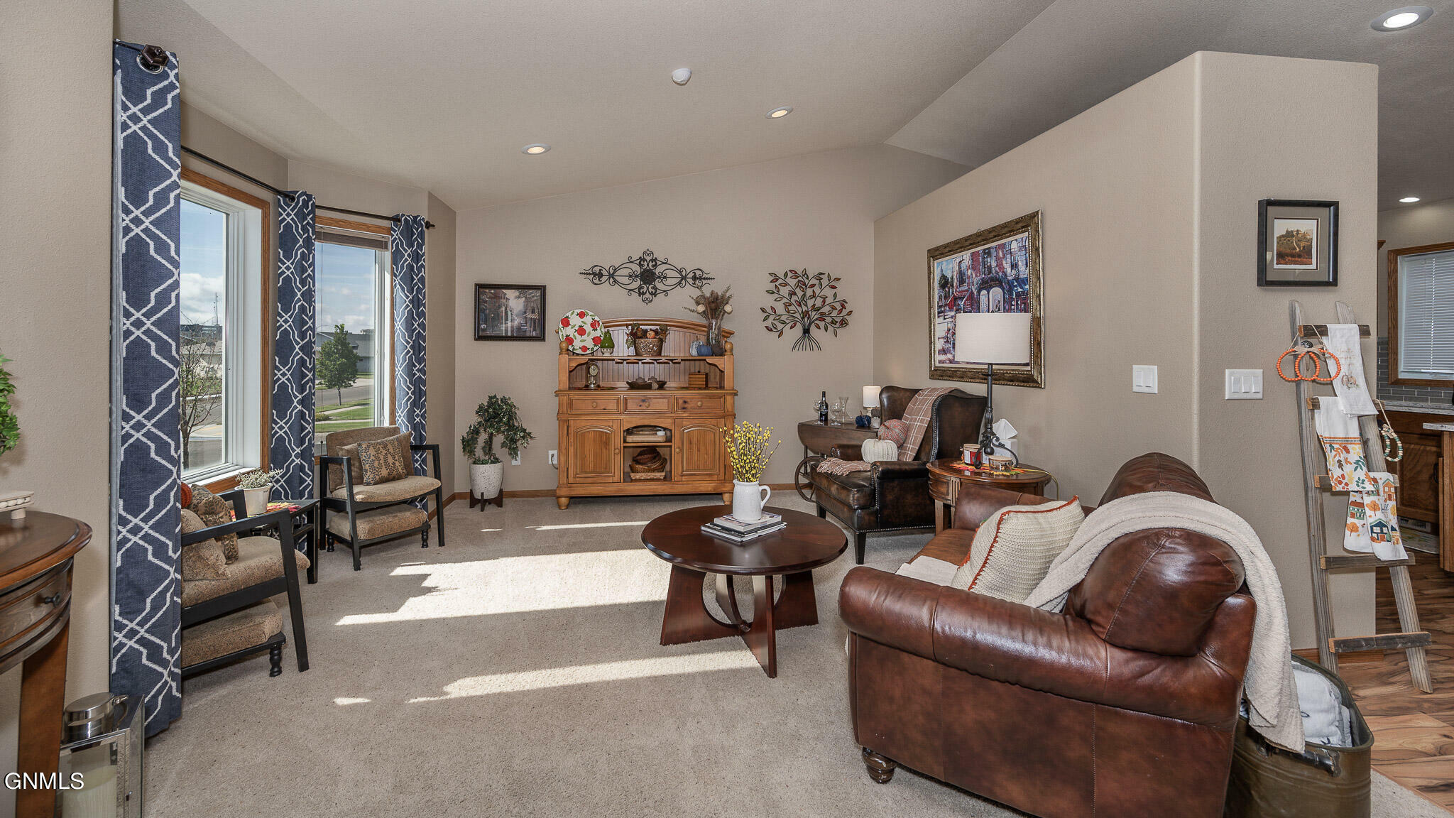 Property Photo:  5414 Calvert Drive  ND 58503 