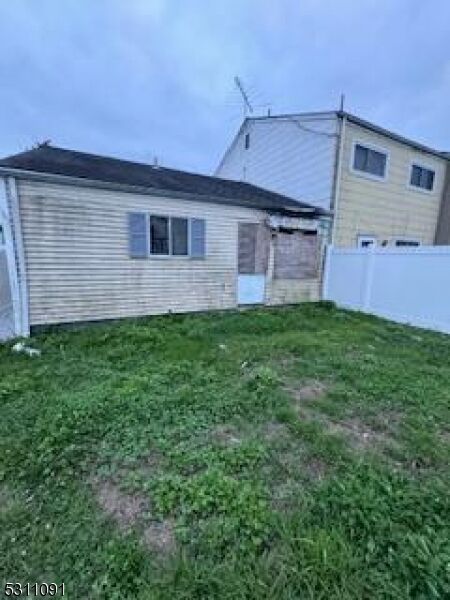 Property Photo:  39 Mercer St  NJ 07008 