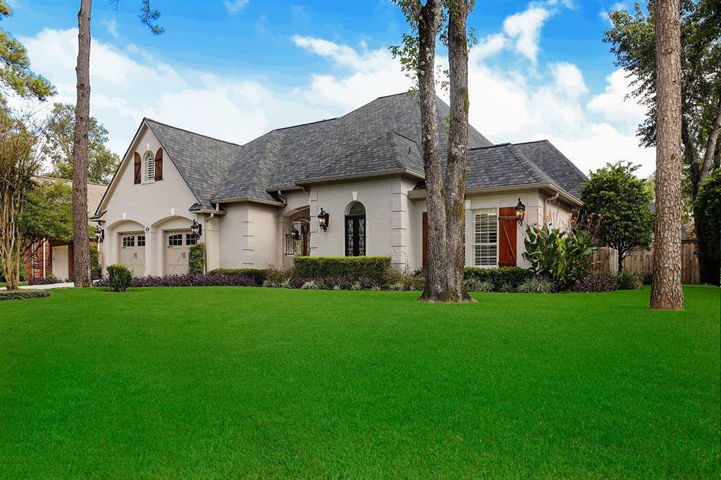 Property Photo:  31 Pebble Cove Drive  TX 77381 