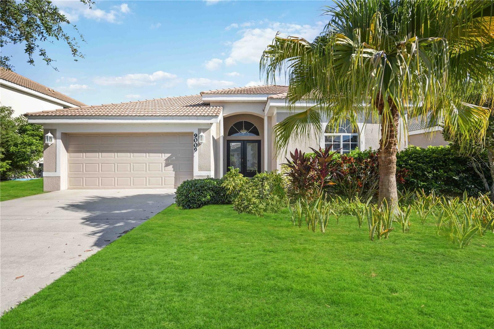 Property Photo:  9009 Kingsbury Place  FL 34212 