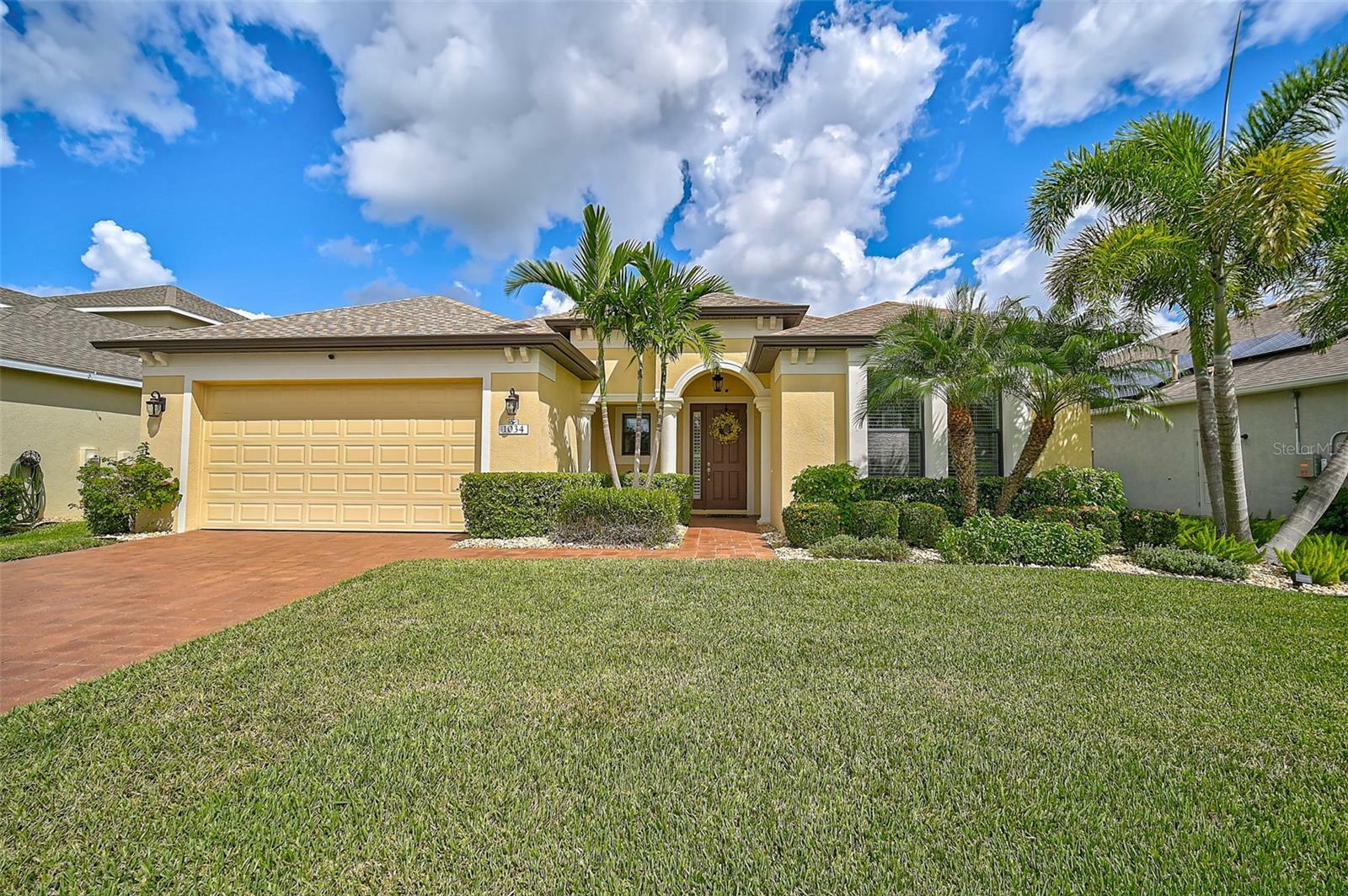 Property Photo:  1034 Buttercup Glen  FL 34212 