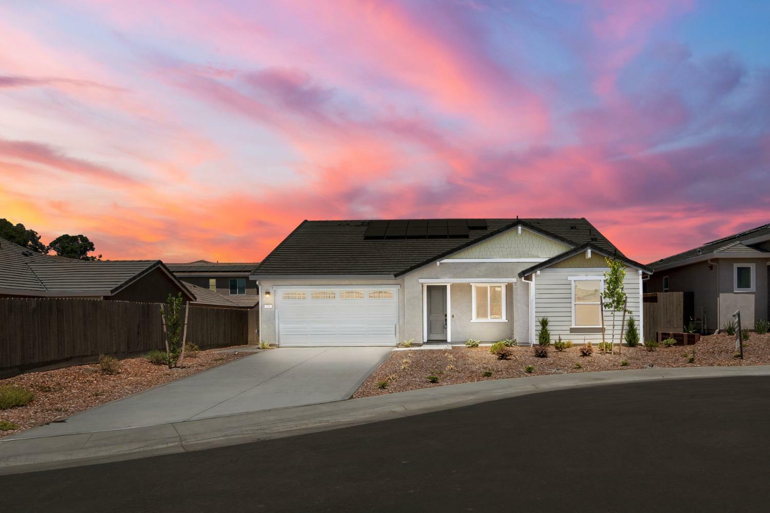 Property Photo:  825 Cross Creek Lane  CA 95648 