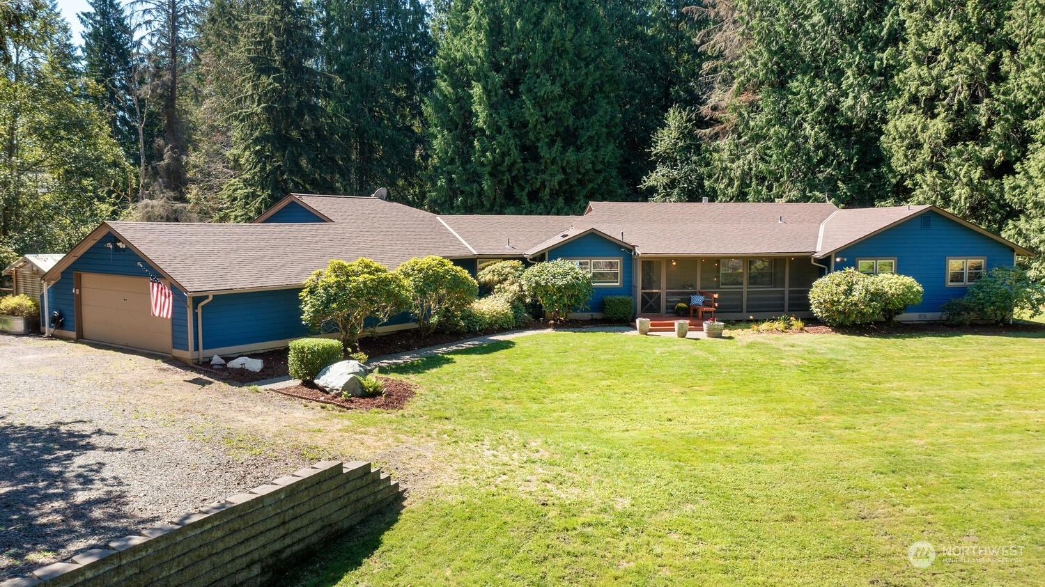 Property Photo:  5615 258th Avenue NE  WA 98053 