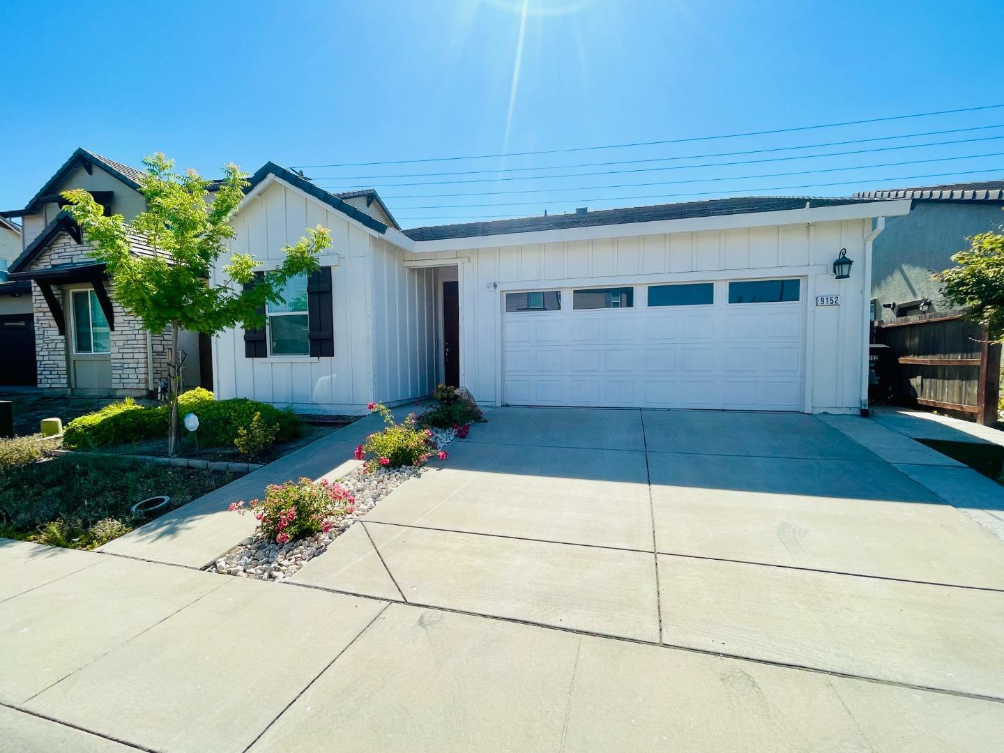 Property Photo:  9152 Hourglass Circle  CA 95747 