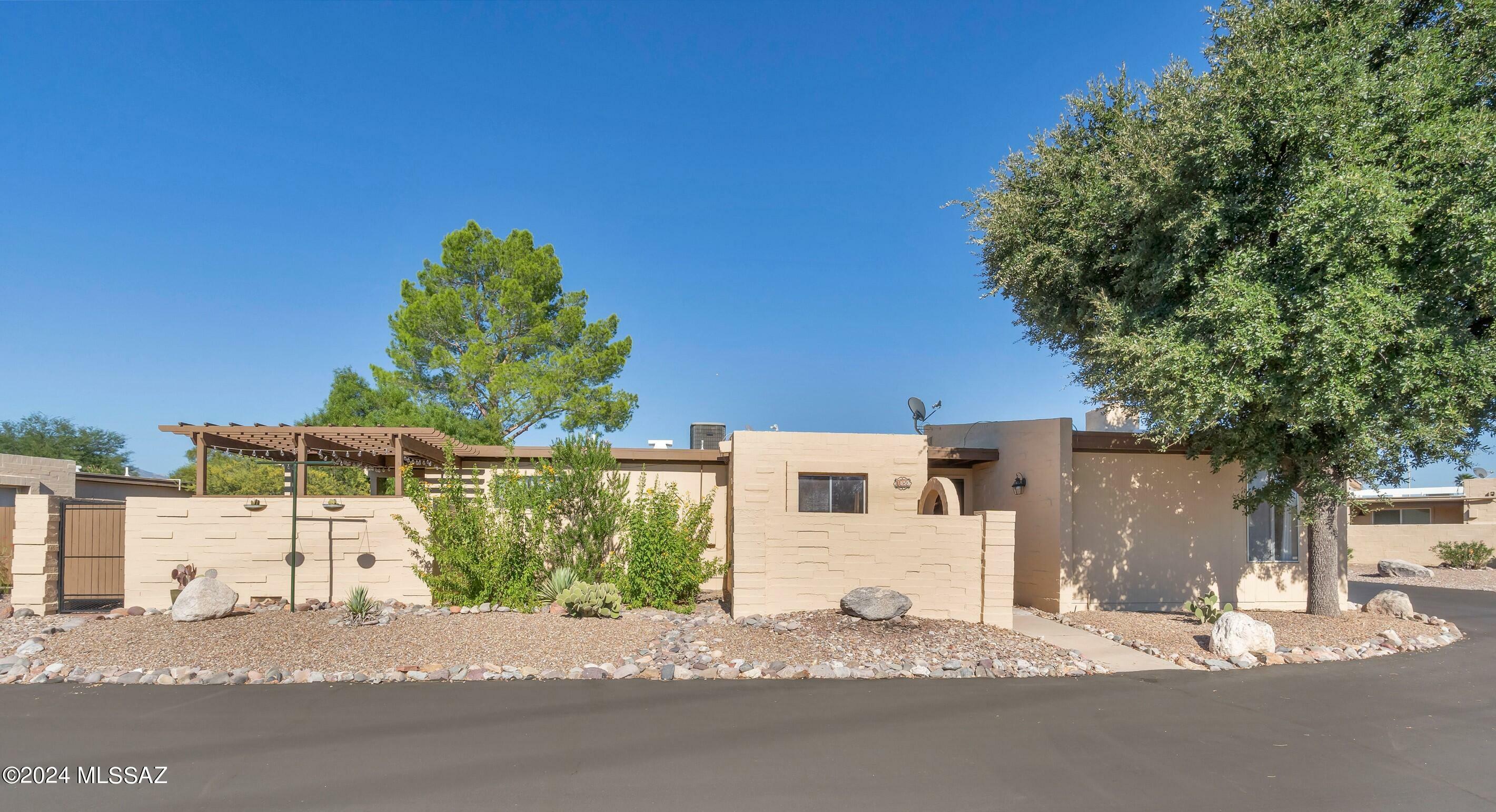 Property Photo:  1850 N Camino De La Cienega  AZ 85715 