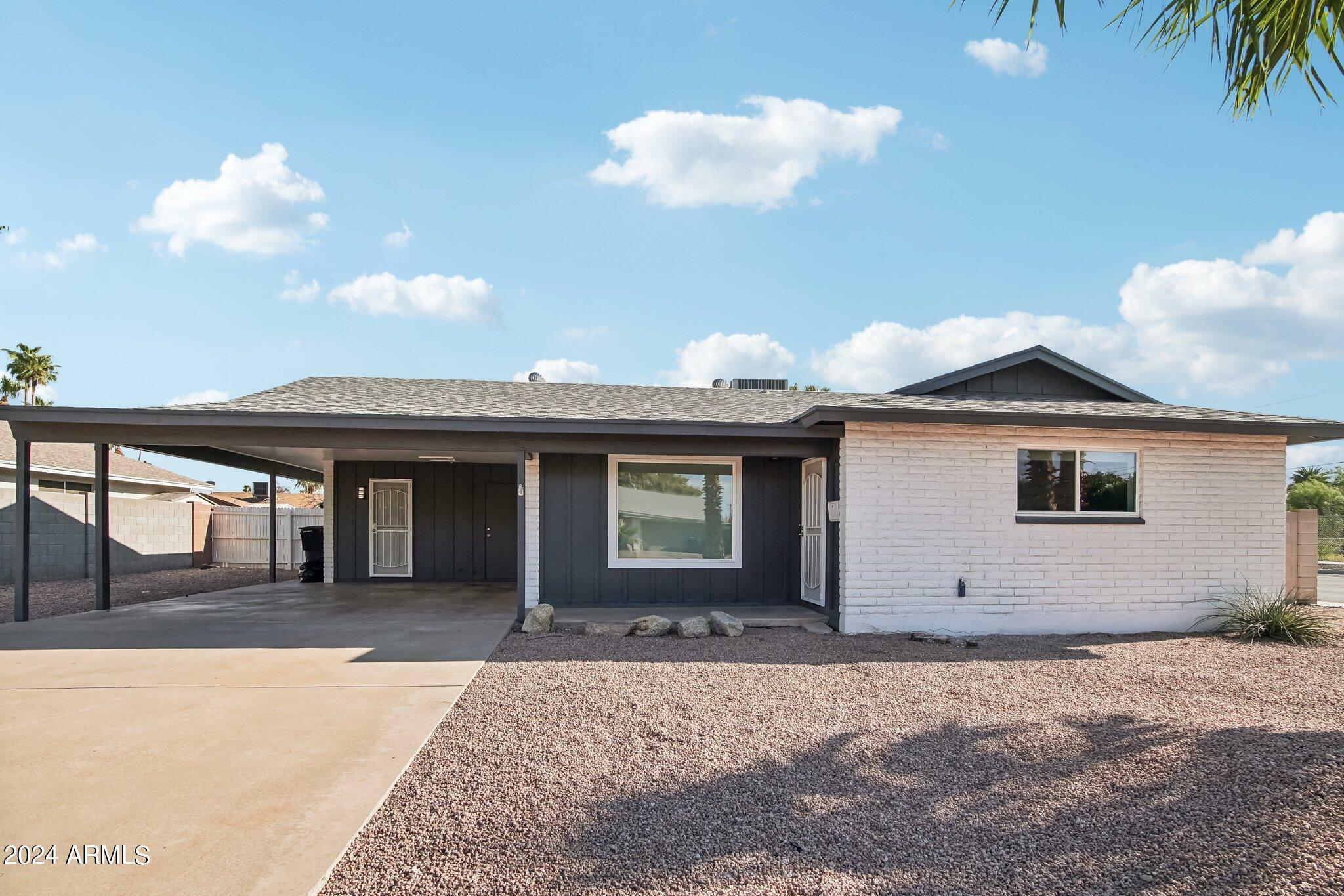 Property Photo:  2357 W Concho Avenue  AZ 85202 