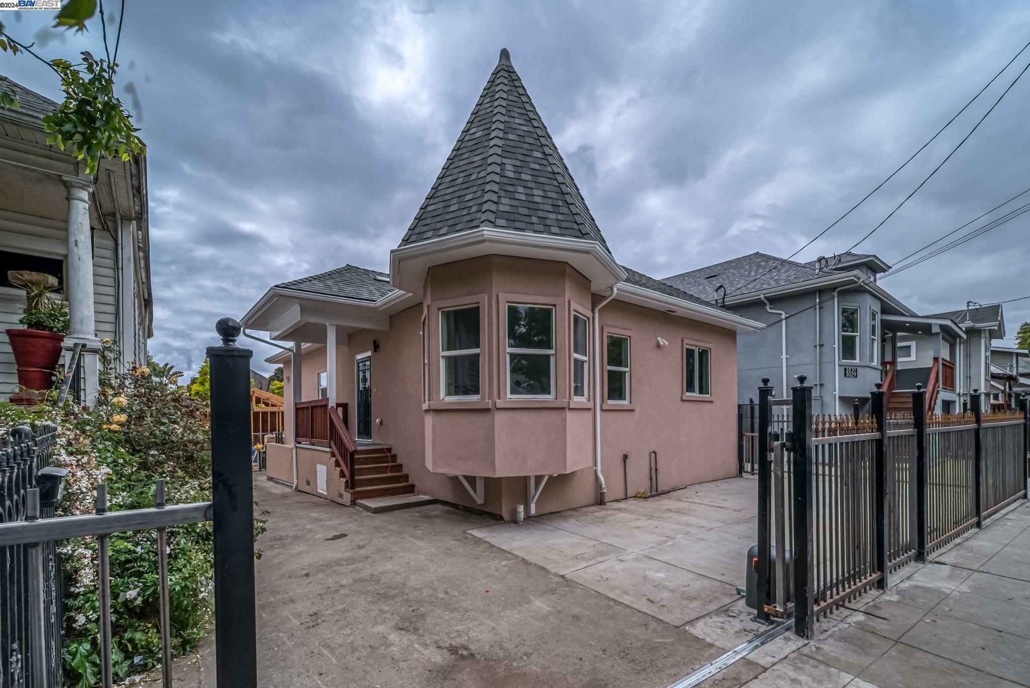 Property Photo:  3035 Logan St  CA 94601 