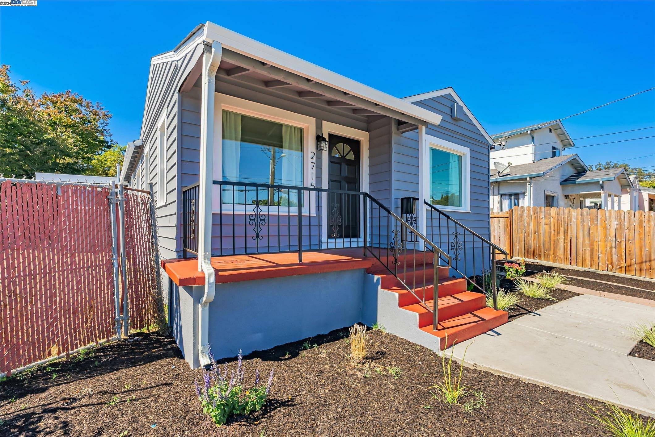 Property Photo:  2715 Frazier Avenue  CA 94605 