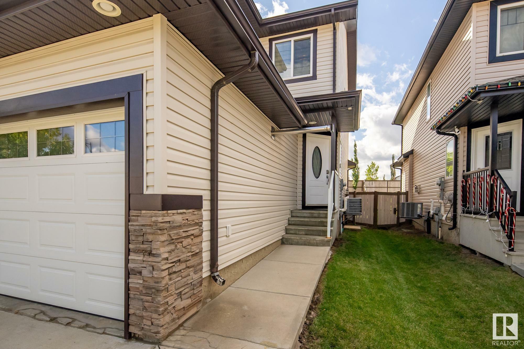 Property Photo:  6089 Sunbrook Landing  AB T8H 0J7 