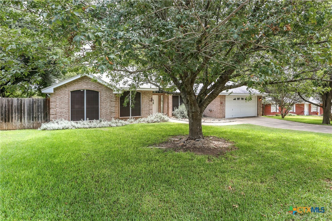 Property Photo:  3004 Oakwood Drive  TX 76548 