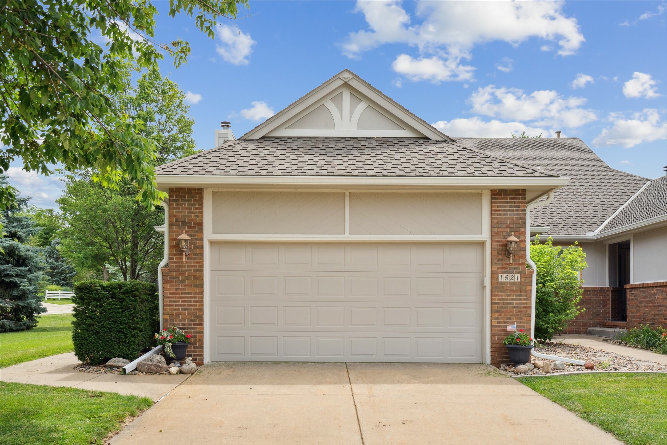 Property Photo:  1521 Dover Bay Drive  IA 50325 