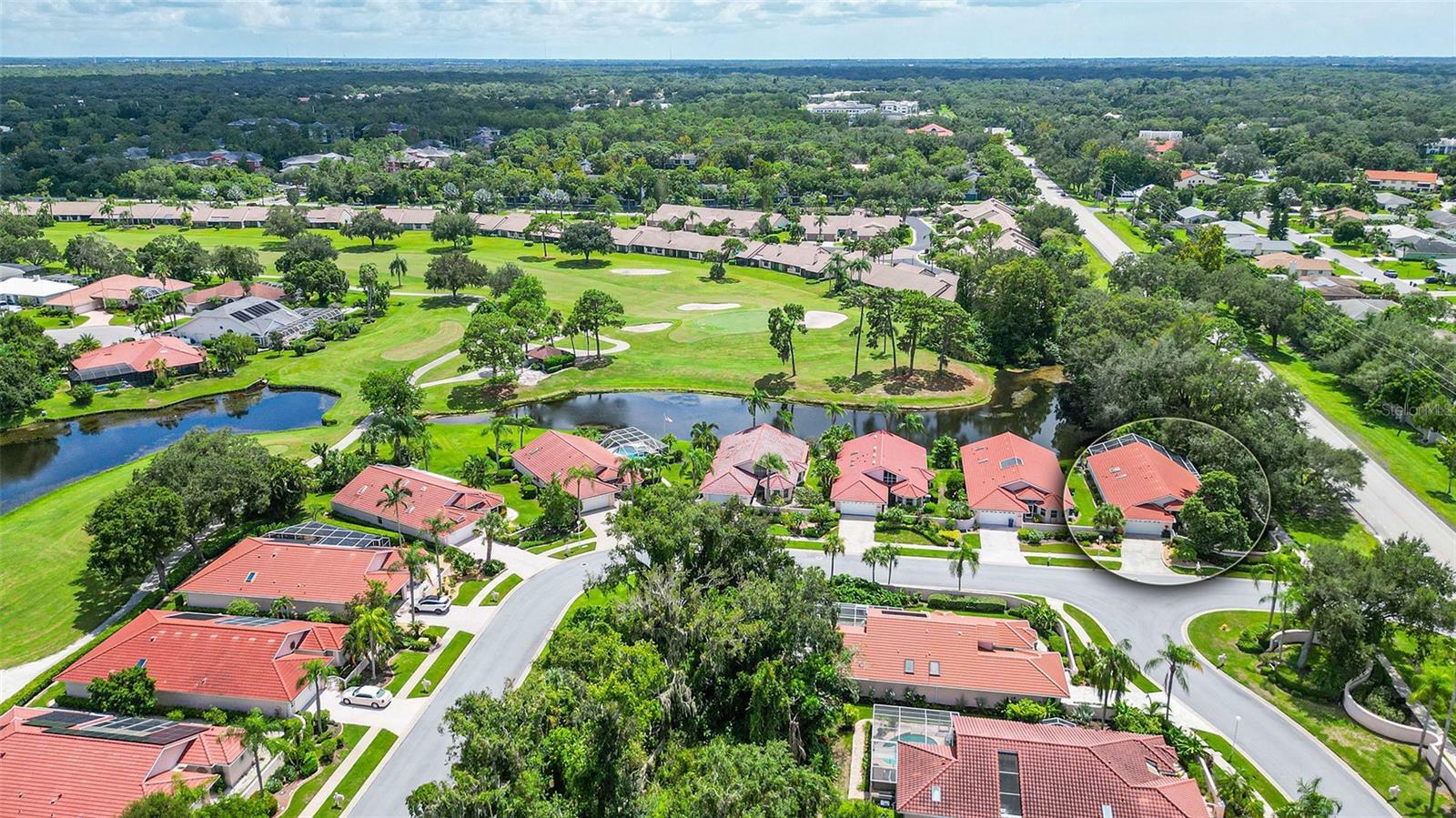 Property Photo:  5808 Lakeside Woods Circle  FL 34243 