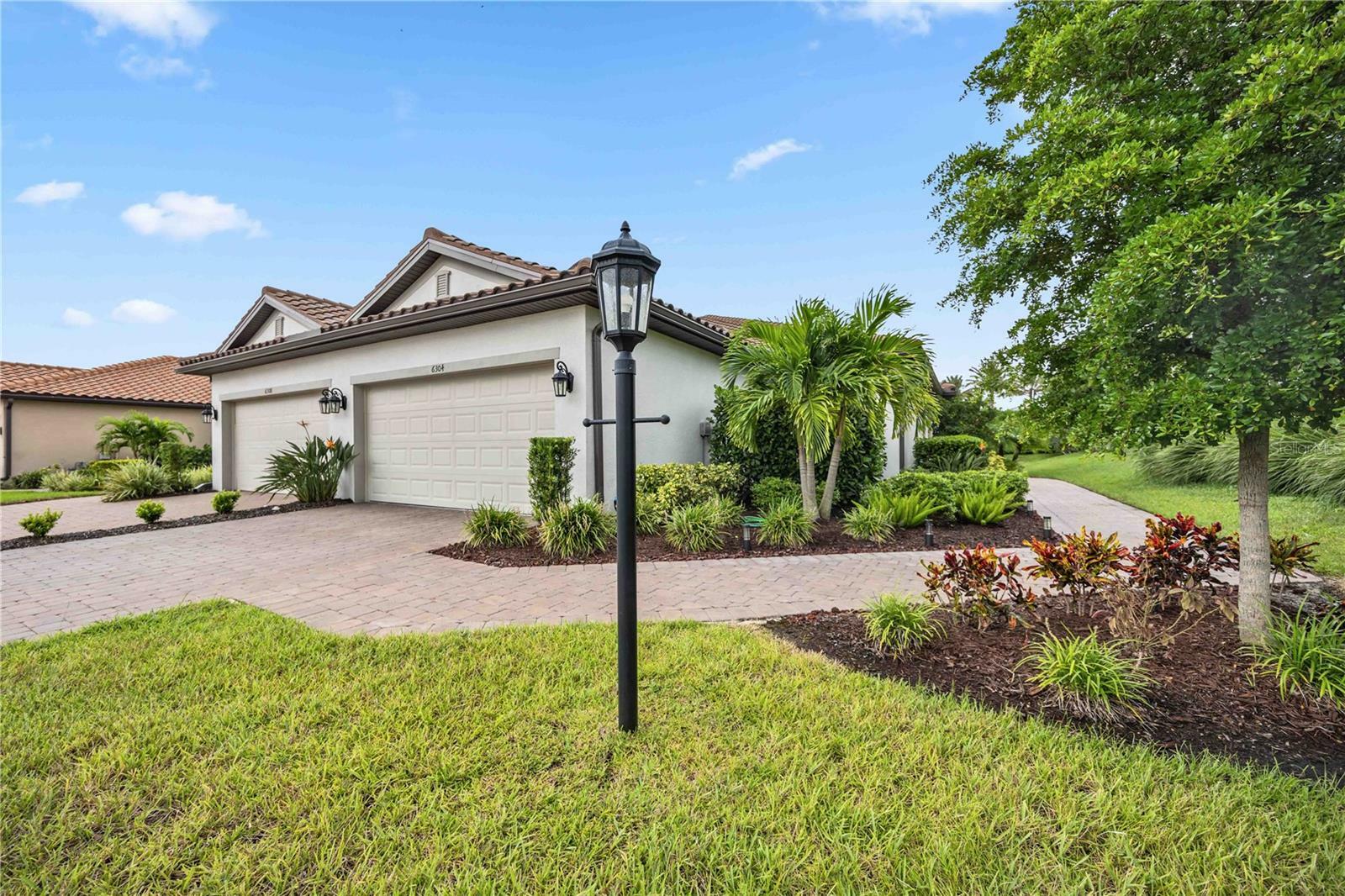 Property Photo:  6304 Plateau Court  FL 34203 