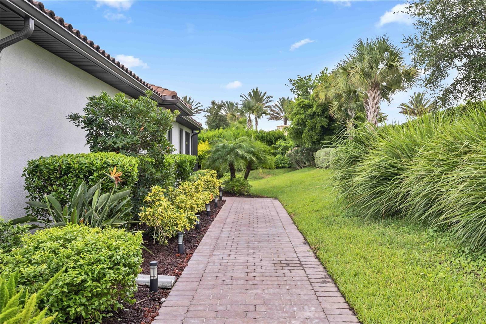 Property Photo:  6304 Plateau Court  FL 34203 