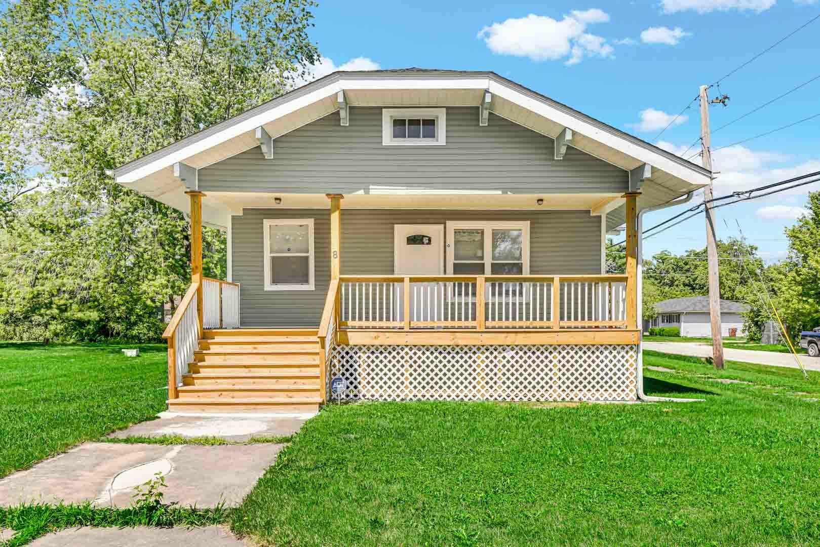 Property Photo:  48 Wabash Avenue  IL 60425 