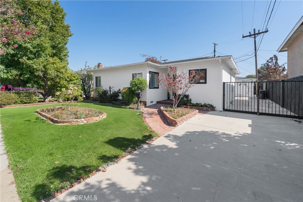 Property Photo:  1770 W 245th Street  CA 90501 