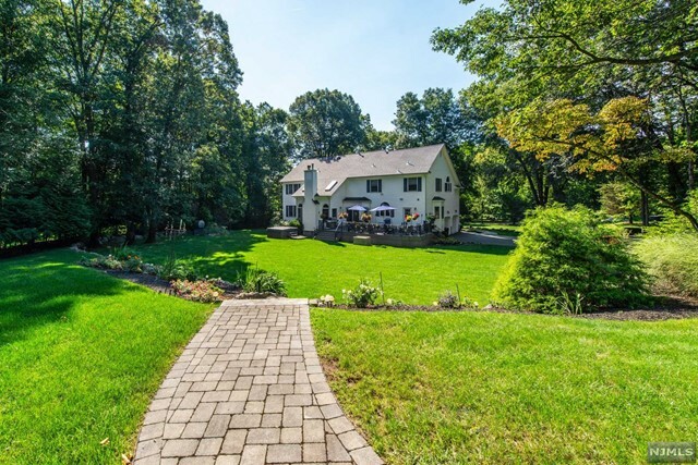 Property Photo:  88 Hearthstone Drive  NJ 07480 