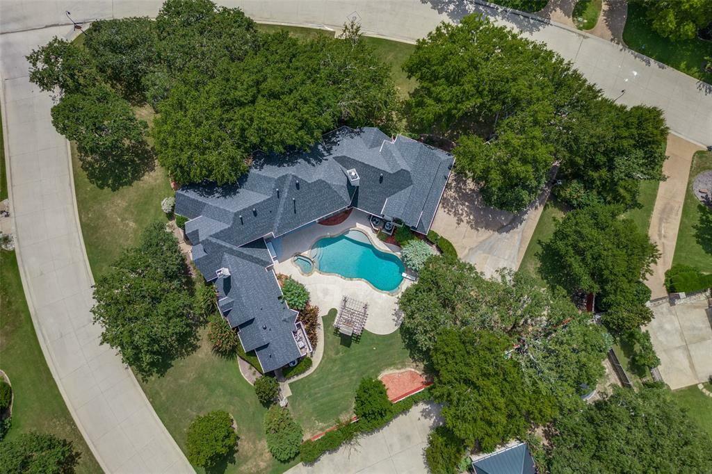 Property Photo:  400 Marshall Road  TX 76092 