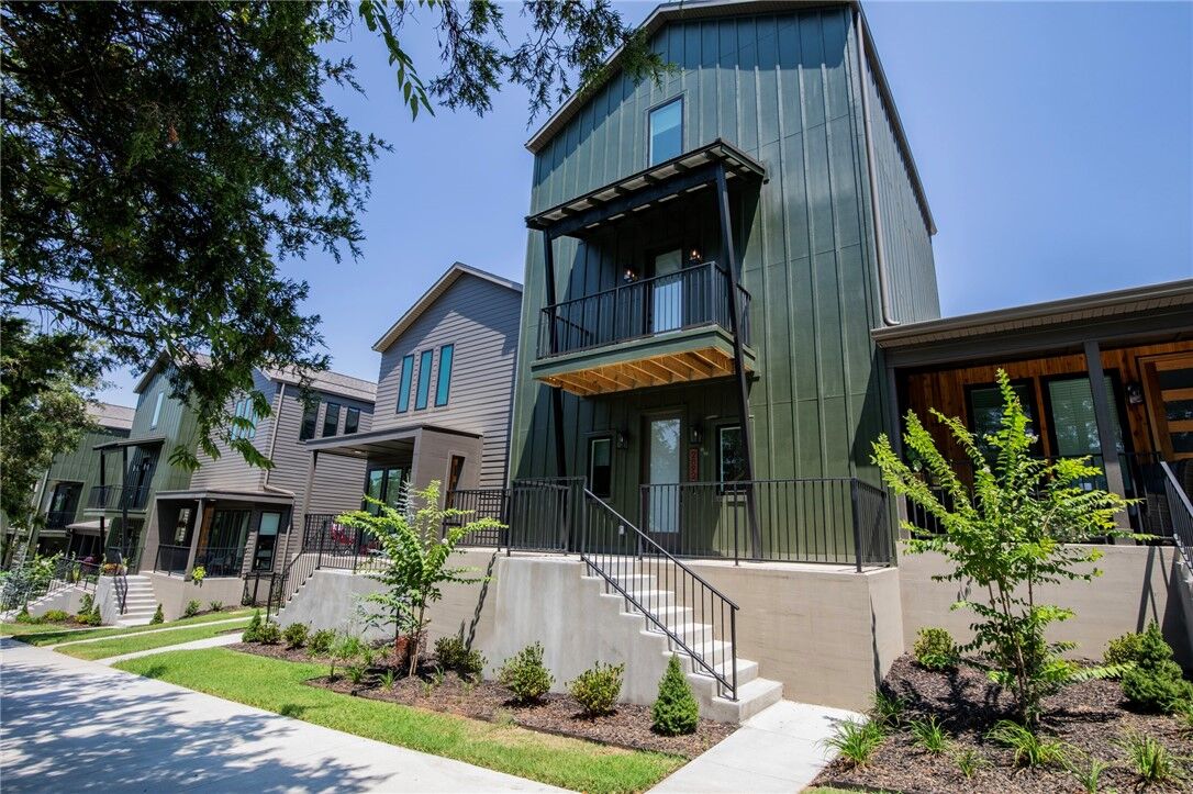 Property Photo: 2892 N Old Missouri Road AR 72703