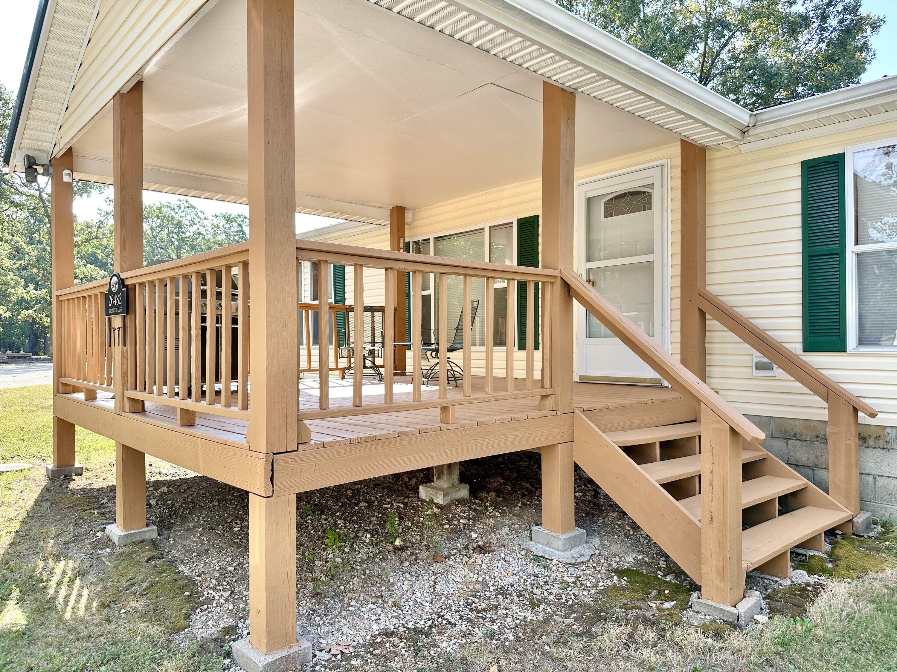 Property Photo: 26482 Sherwood Lane MO 65668