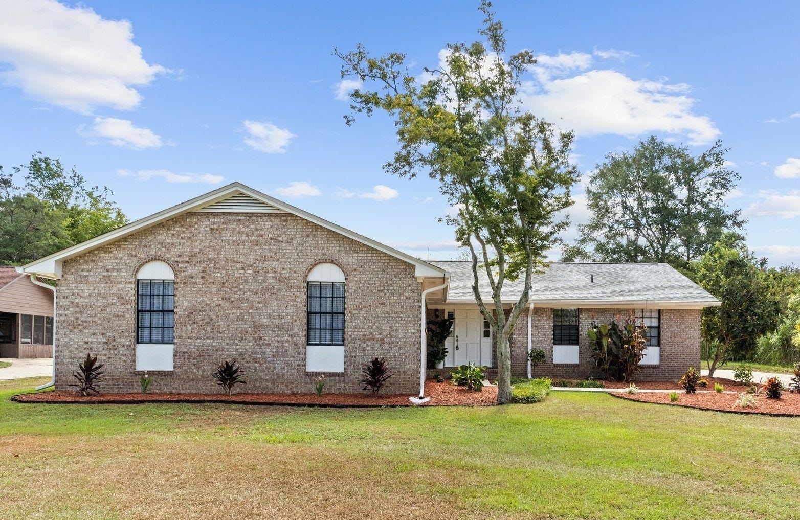 Property Photo: 2405 McWest Street FL 32303