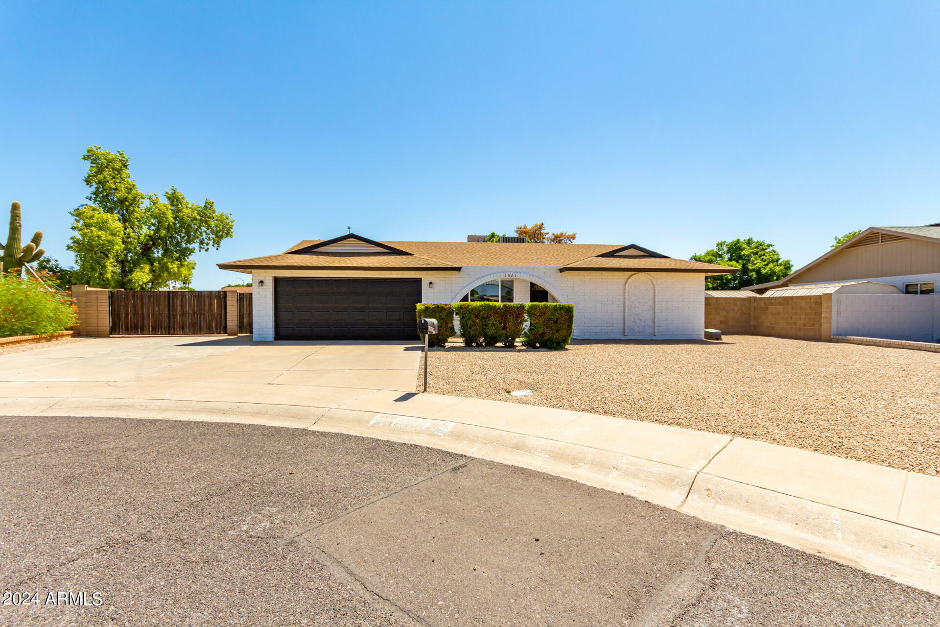 Property Photo:  3621 W Sandra Terrace  AZ 85053 