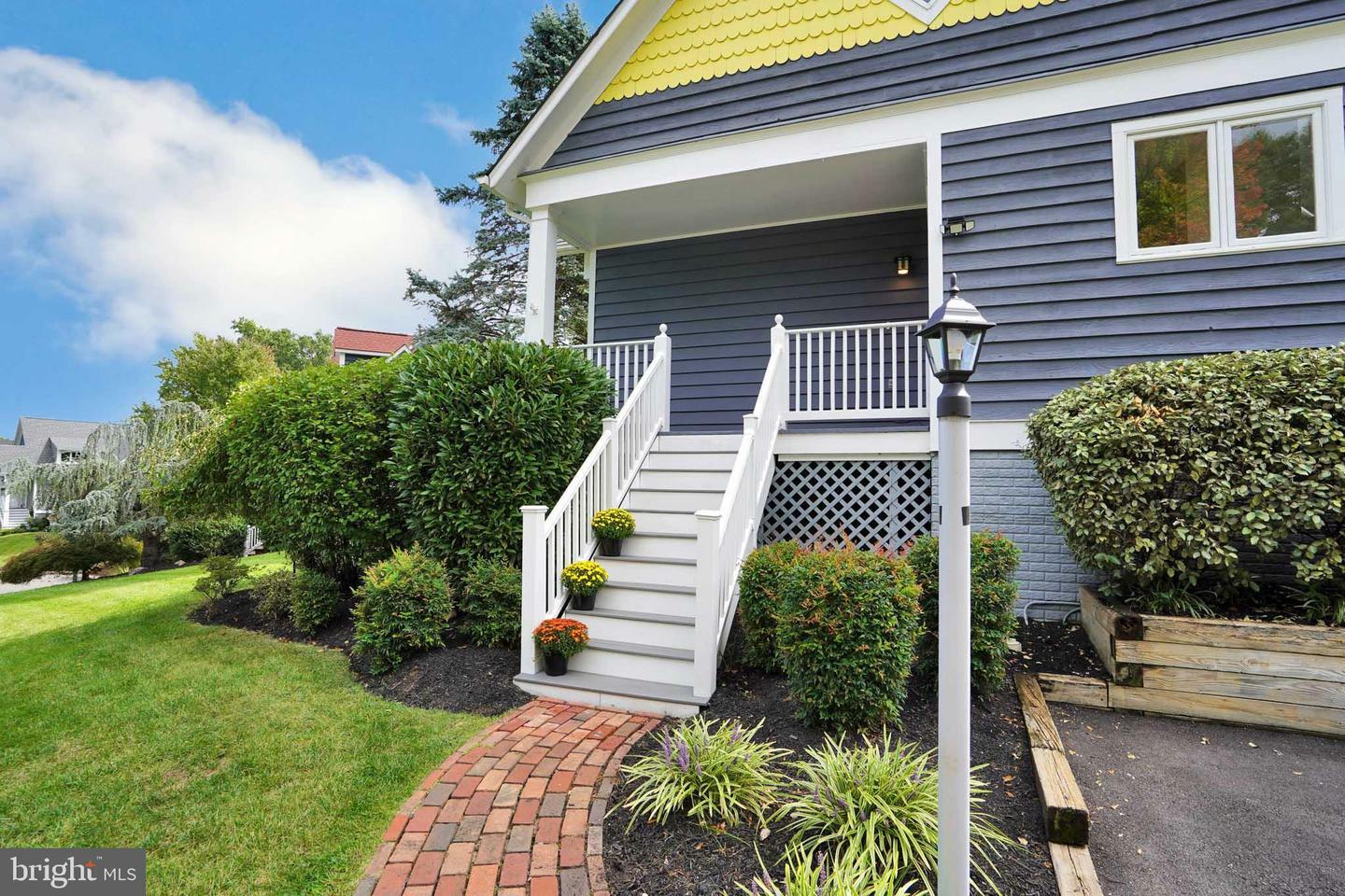 Property Photo:  2015 Swan Terrace  VA 22307 