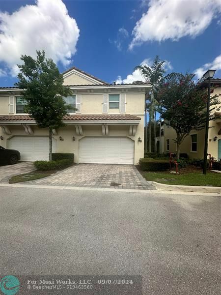 Property Photo:  2911 Cascada Isles Way 1801  FL 33024 