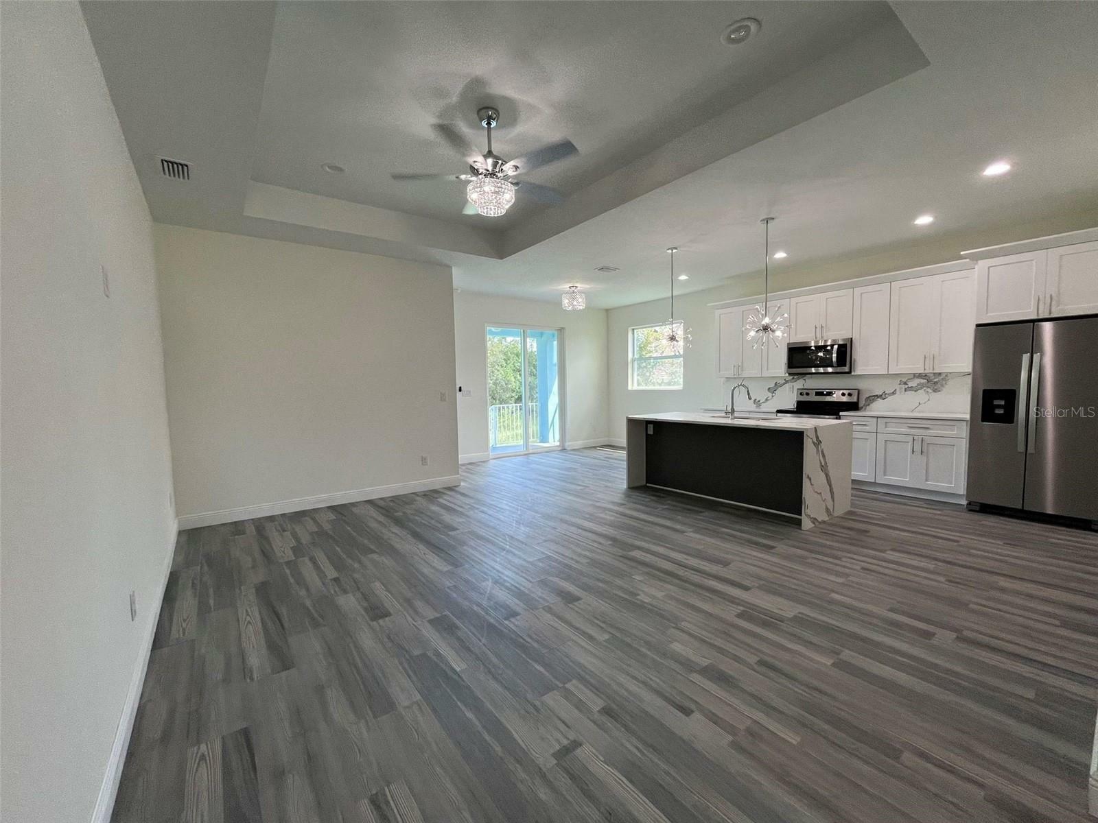 Property Photo:  4285 Oak Terrace Circle  FL 33953 