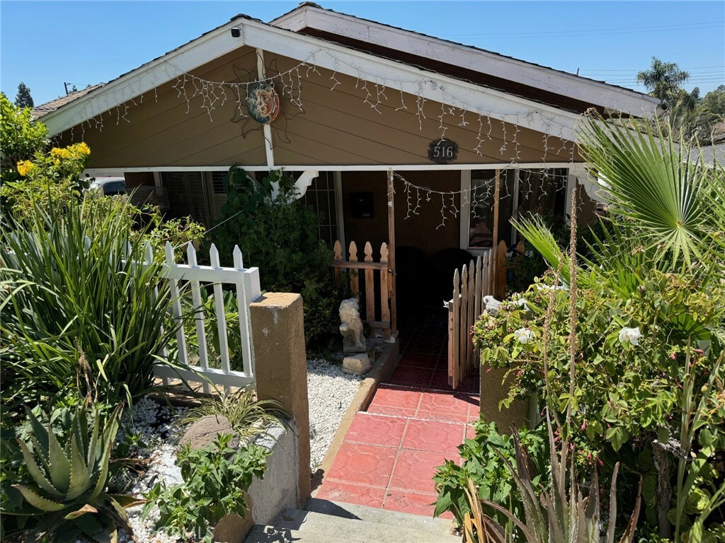 Property Photo:  516 S Hill Street  CA 92869 