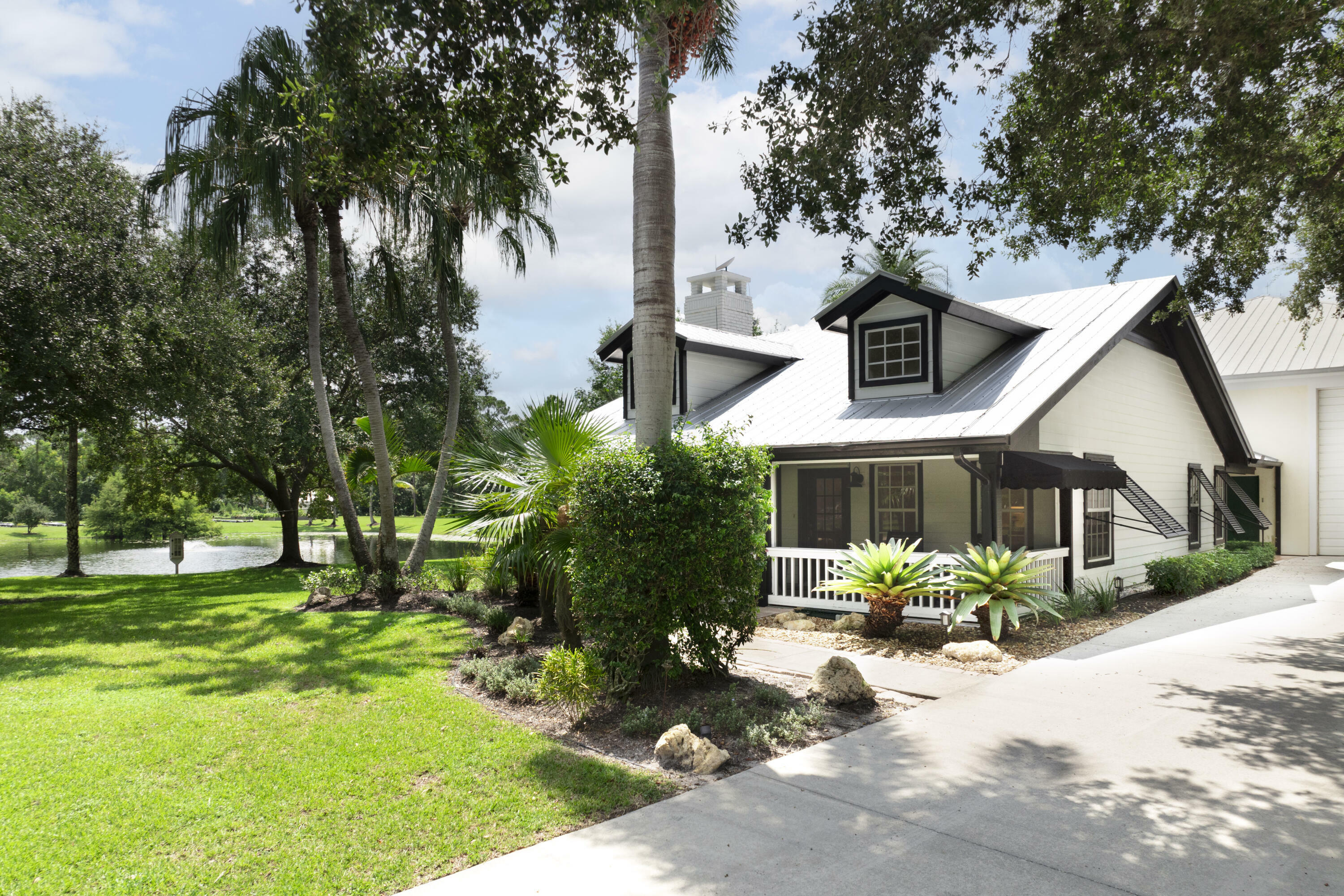 Property Photo:  5004 SW Martin Commons Way  FL 34990 