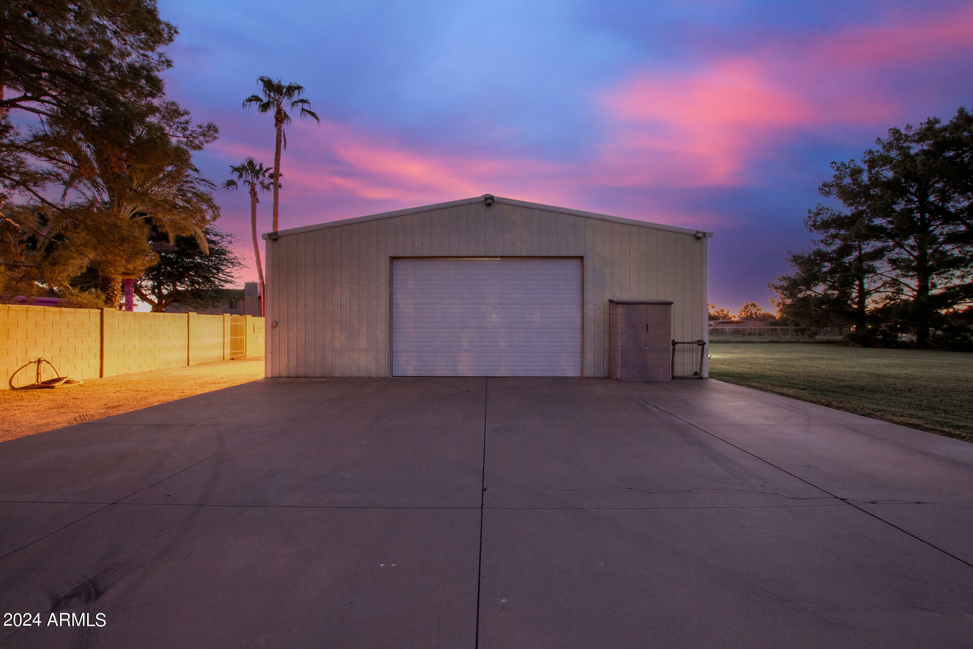 Property Photo:  19312 E Cloud Road  AZ 85142 