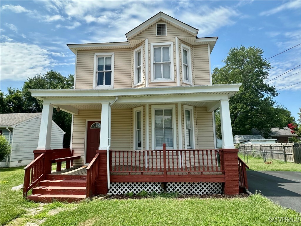 Property Photo:  8 N Daisy Avenue  VA 23075 