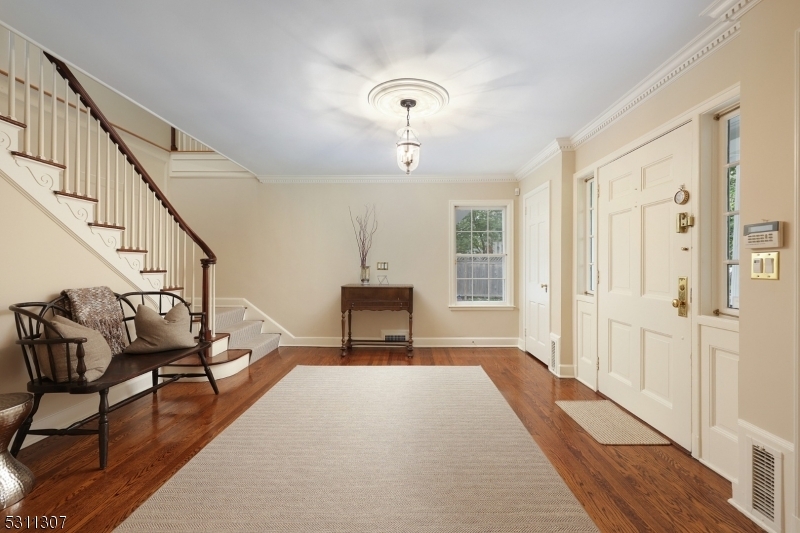 Property Photo:  585 Highland Avenue  NJ 07090 