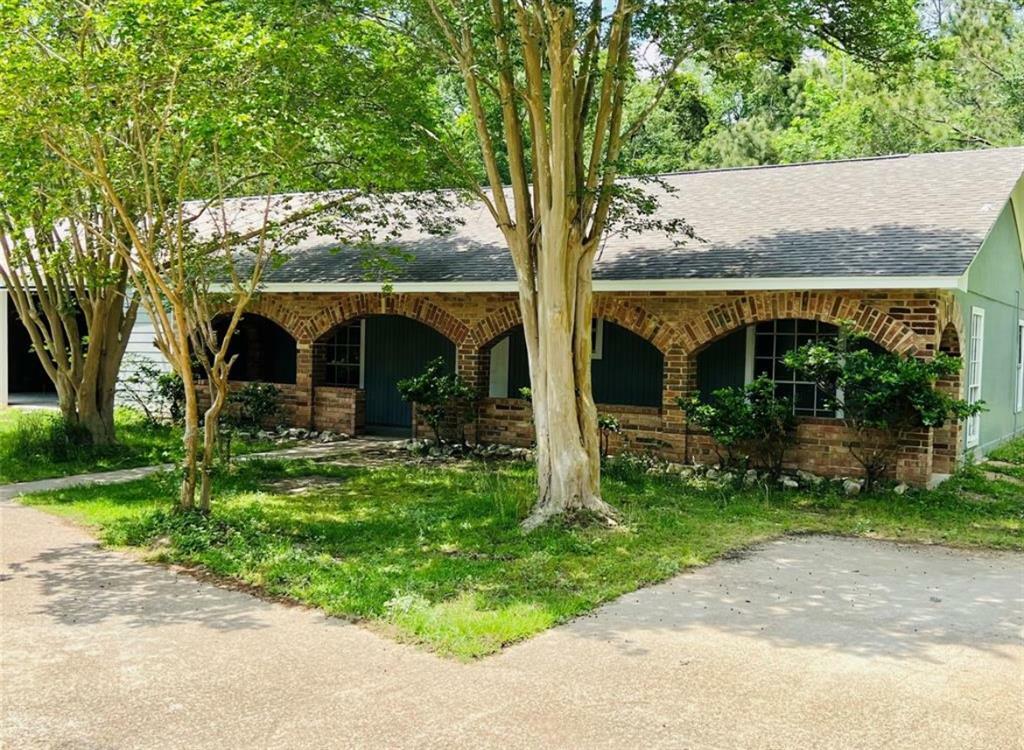 Property Photo:  142 County Road 322  TX 77327 