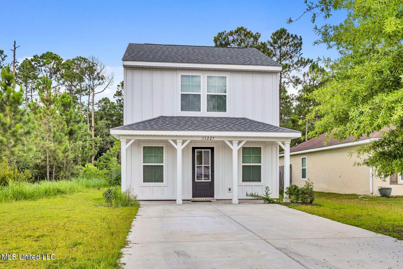 13227 Willow Oak Circle  Gulfport MS 39503 photo