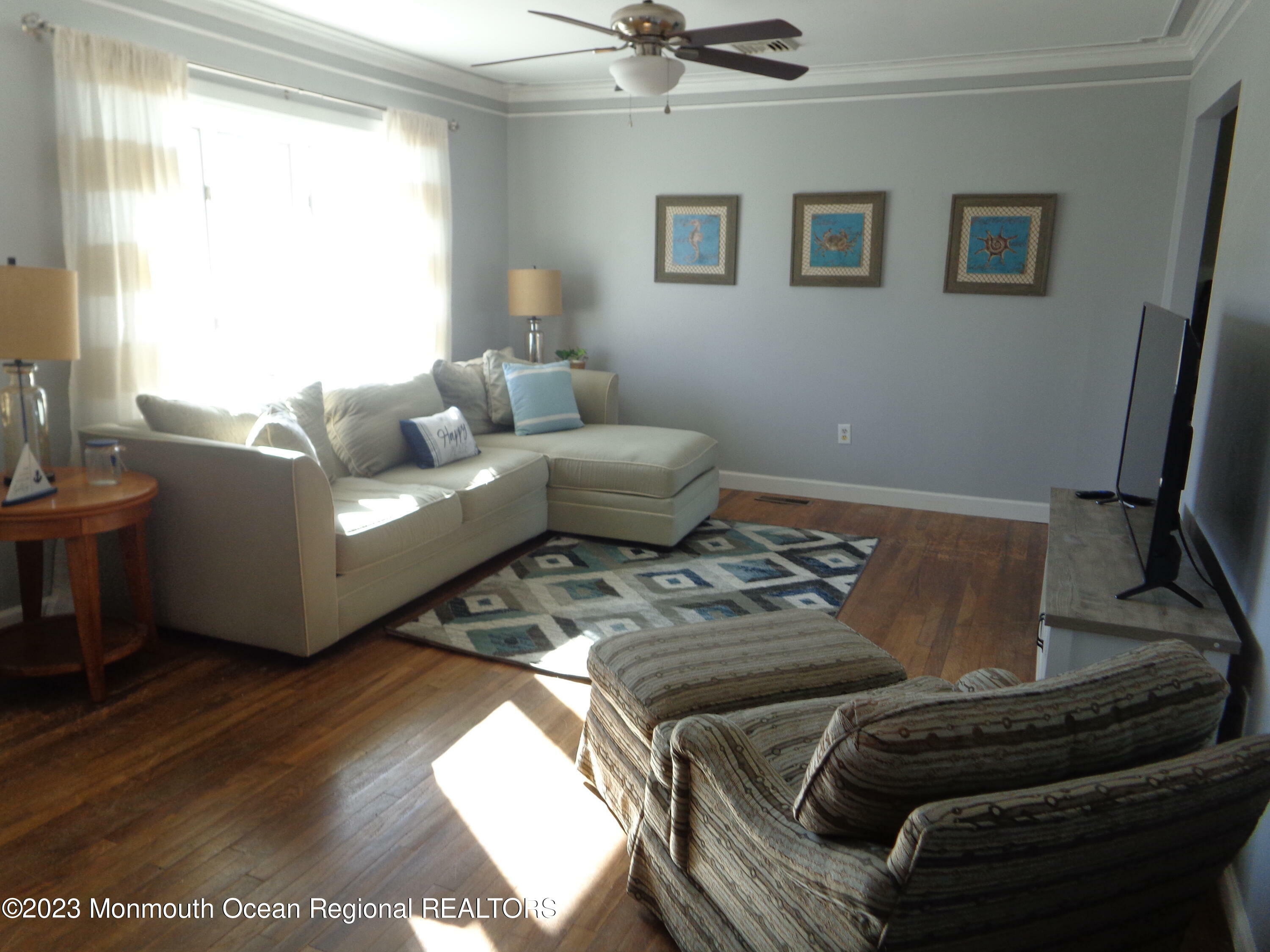 Property Photo:  26 W Thames Road  NJ 08087 