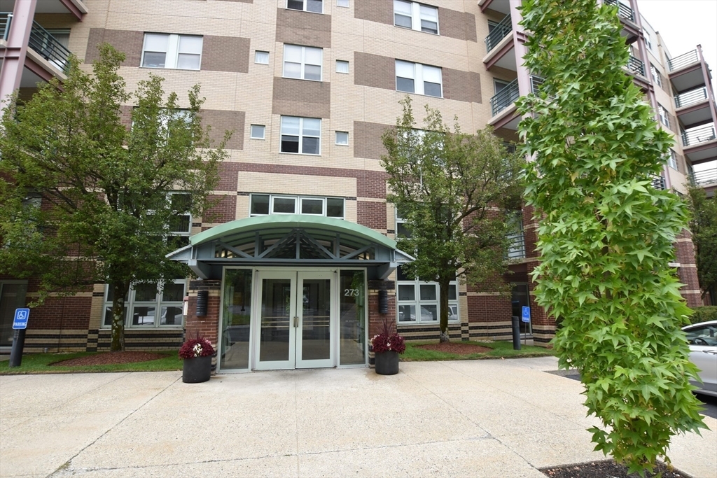 Property Photo: 273 Cambridge Rd 708 MA 01801
