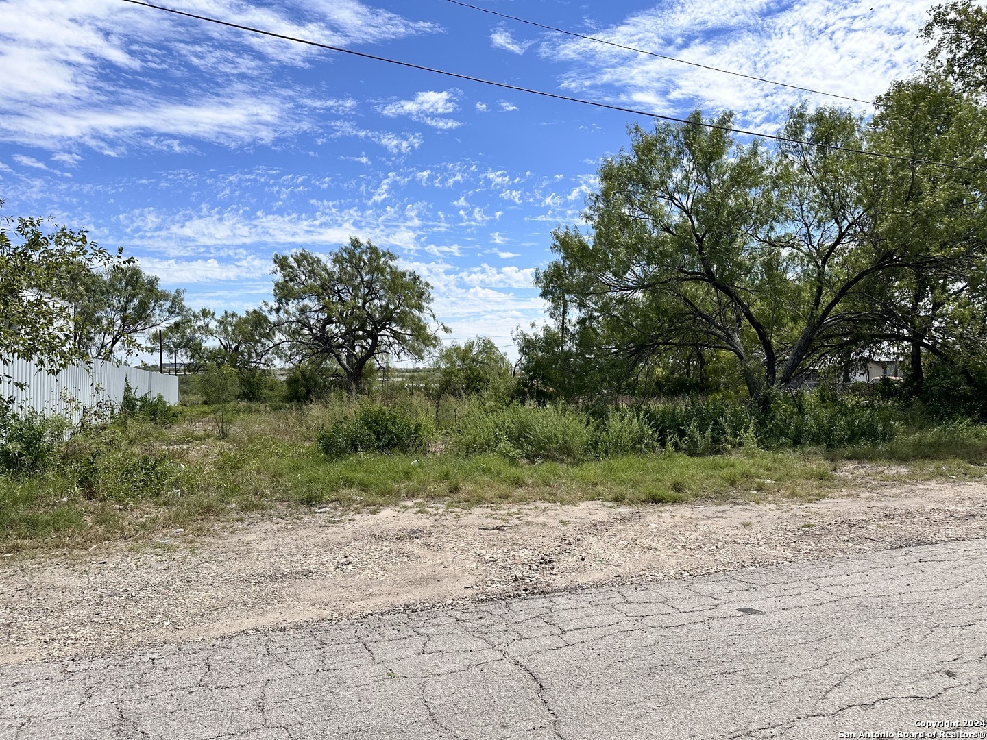 Property Photo:  3222 Minnie St  TX 78109 