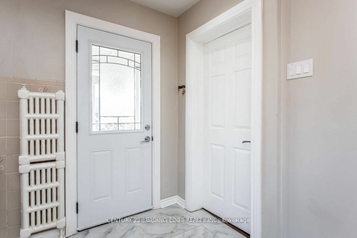 Property Photo:  378 O'Connor Dr  ON M4J 2V7 